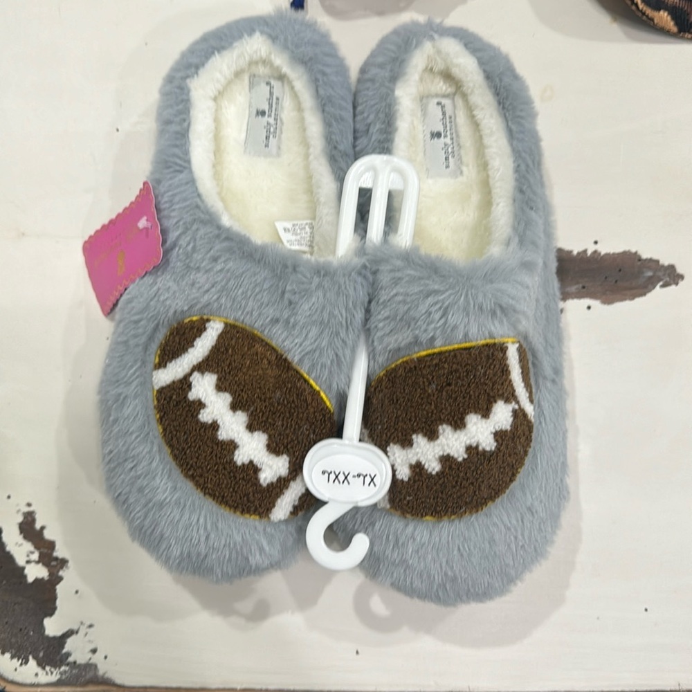SIMPLY SOUTHERN WOMEN'S FOOTBALL BUNNY SLIPPERS SOZE 9/11 - Picture 3 of 8